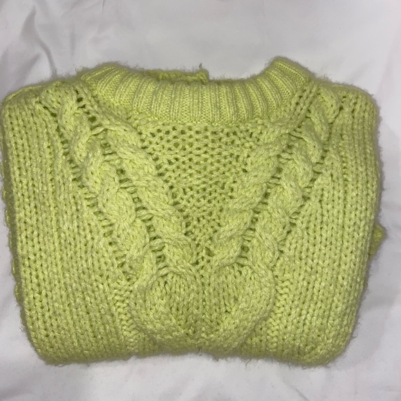 Aerie Chunky Cable Knit Sweater 🍐 - Picture 5 of 8